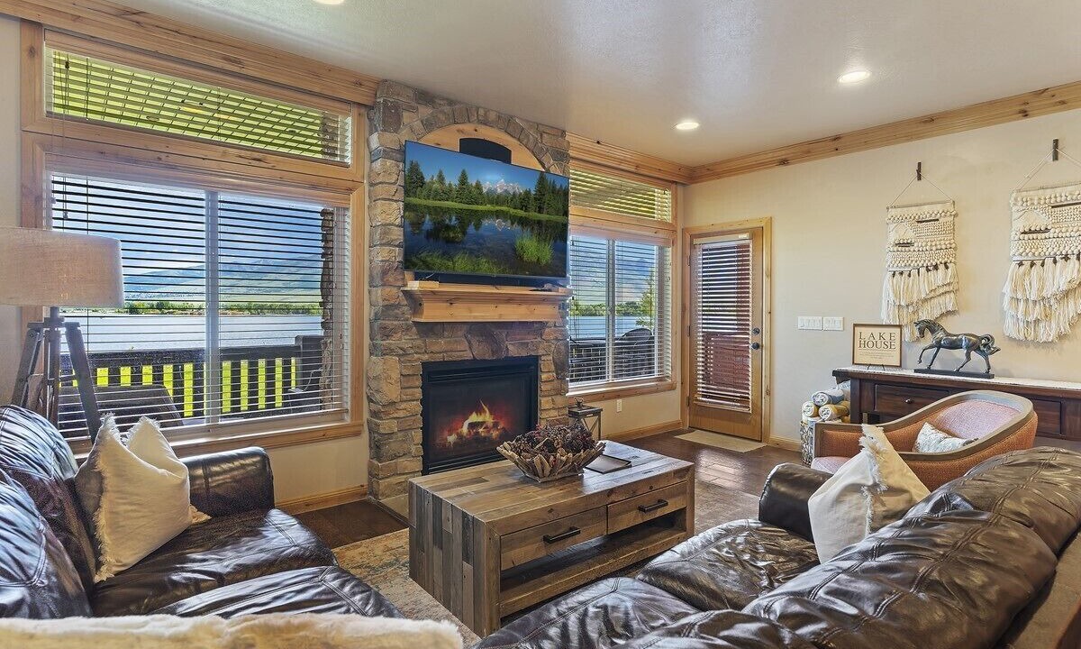 Photo of Livingroom in Ogden