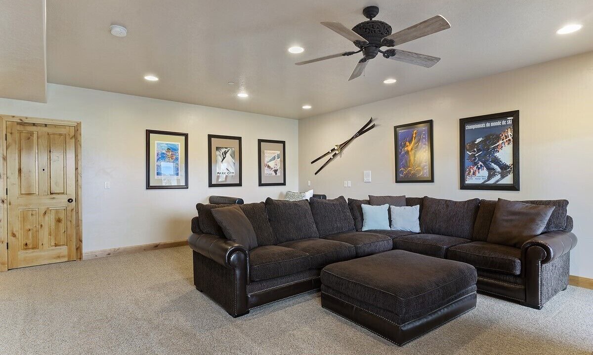 Photo of Livingroom in Ogden