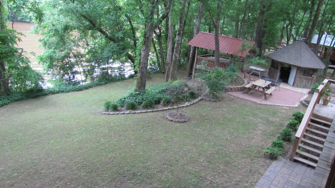 Photo of Outdoor in Elizabethtown