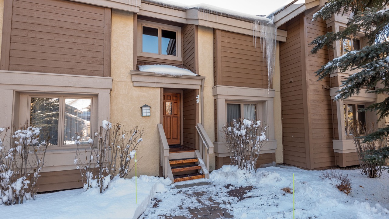 Photo of Outdoor in Elkhorn Village