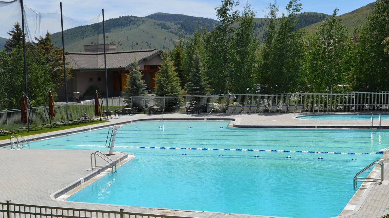 Photo of Outdoor in Elkhorn Village