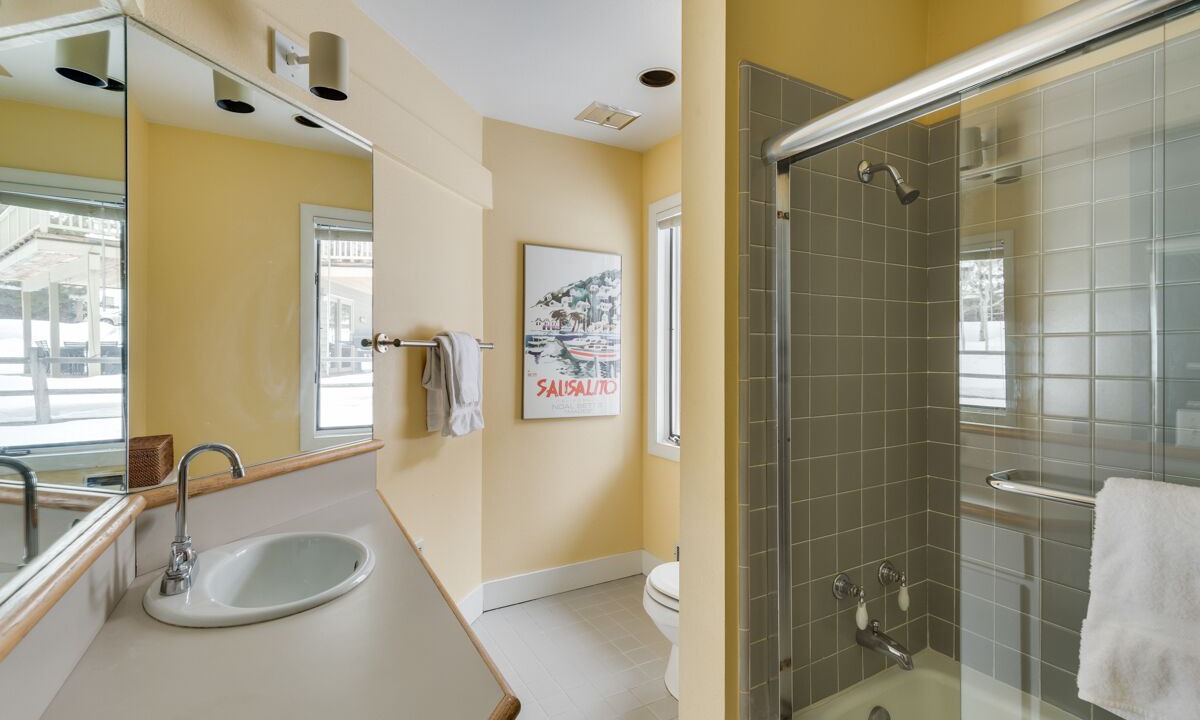 Photo of Bathroom in Warm Springs