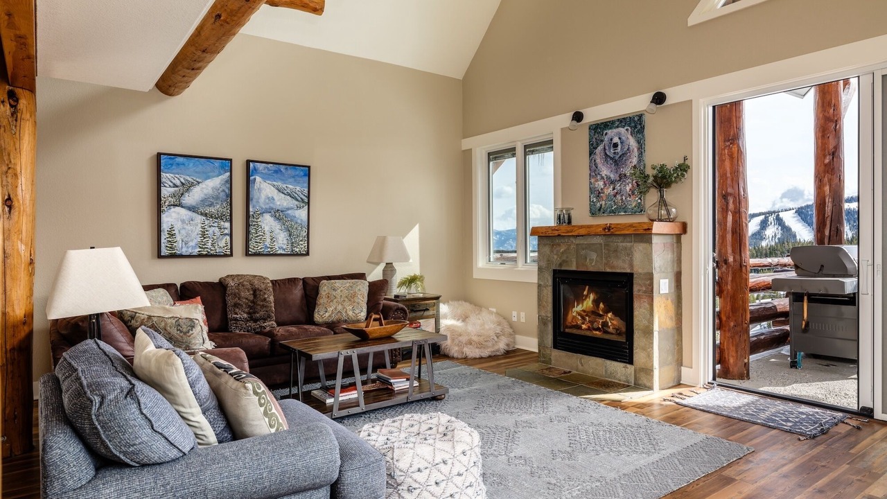 Photo of Livingroom in Saddle Ridge