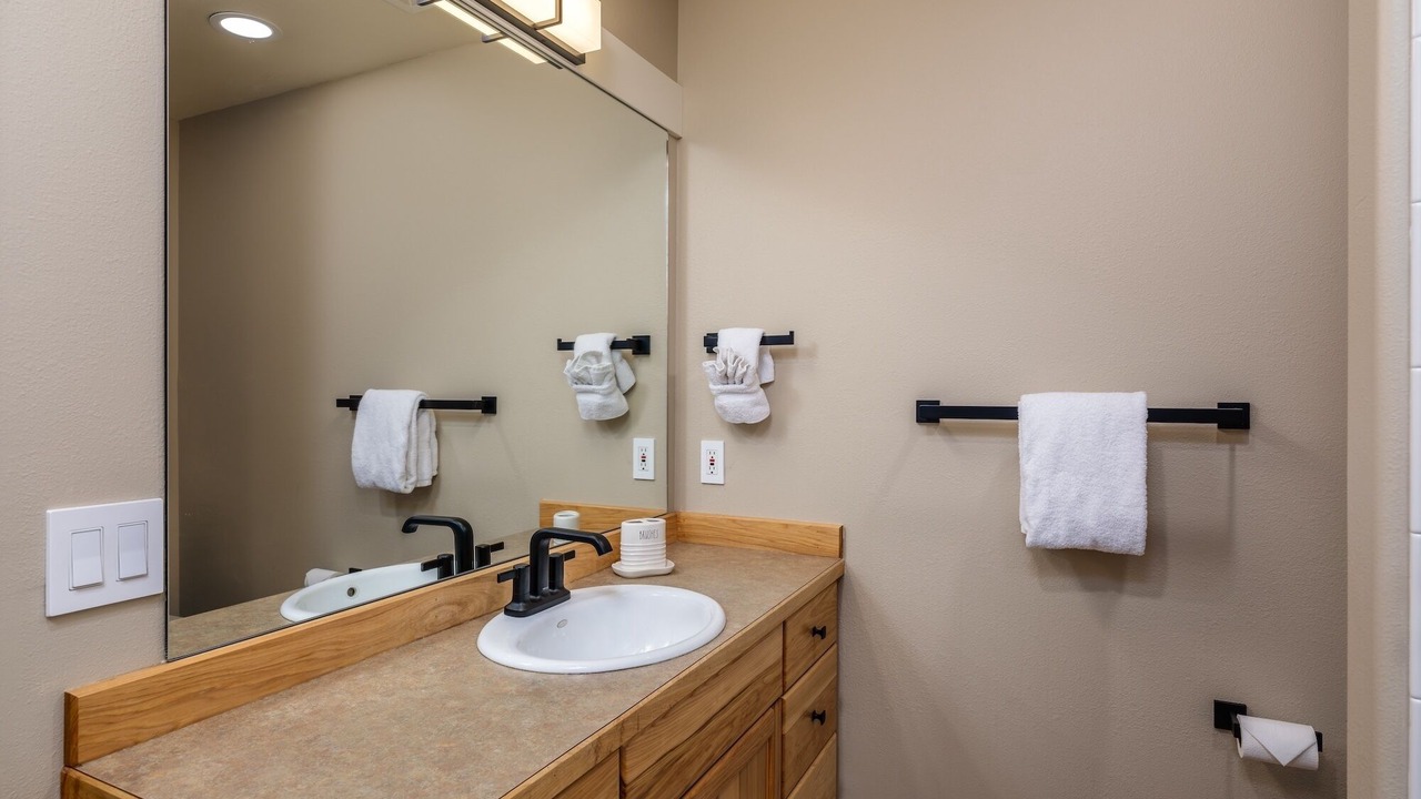 Photo of Bathroom in Saddle Ridge