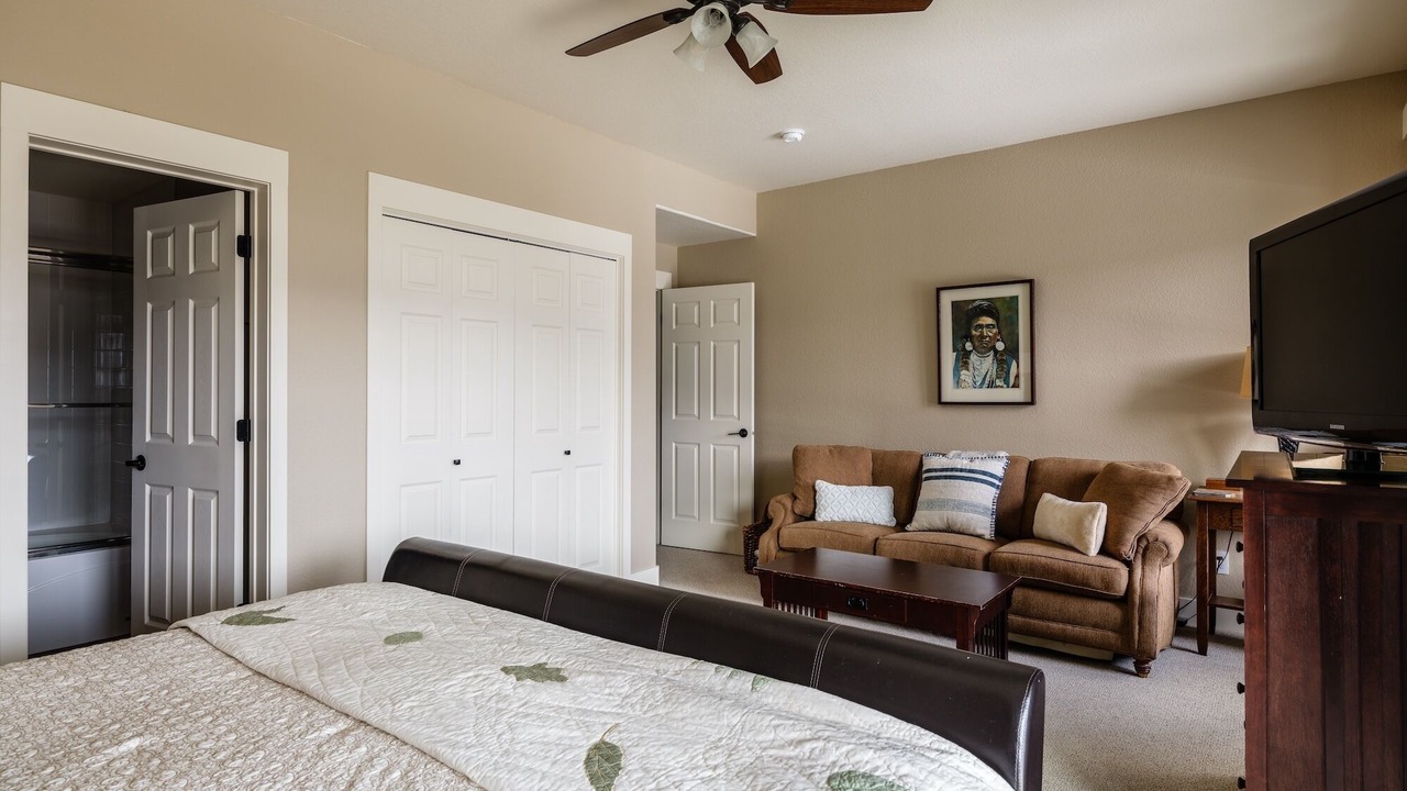 Photo of Bedroom in Saddle Ridge