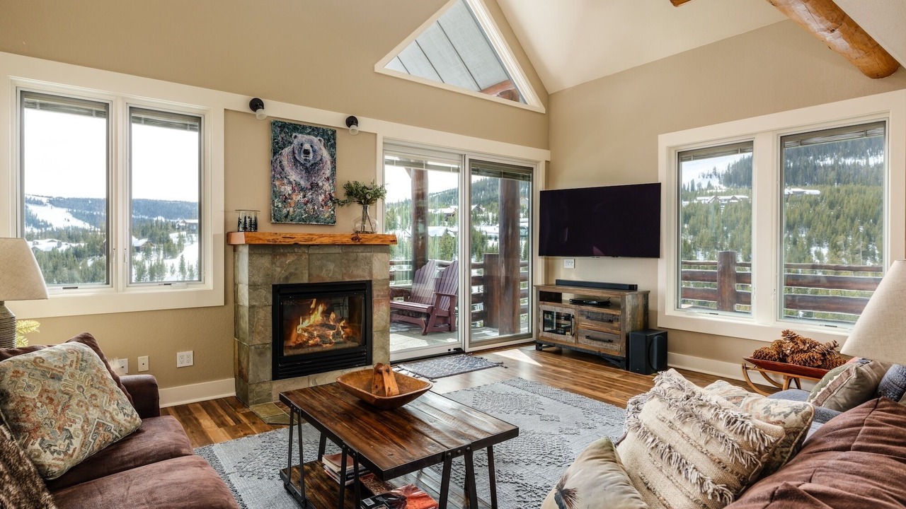 Photo of Livingroom in Saddle Ridge