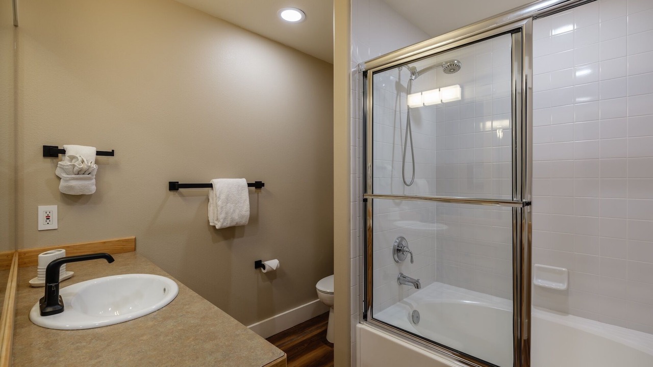 Photo of Bathroom in Saddle Ridge