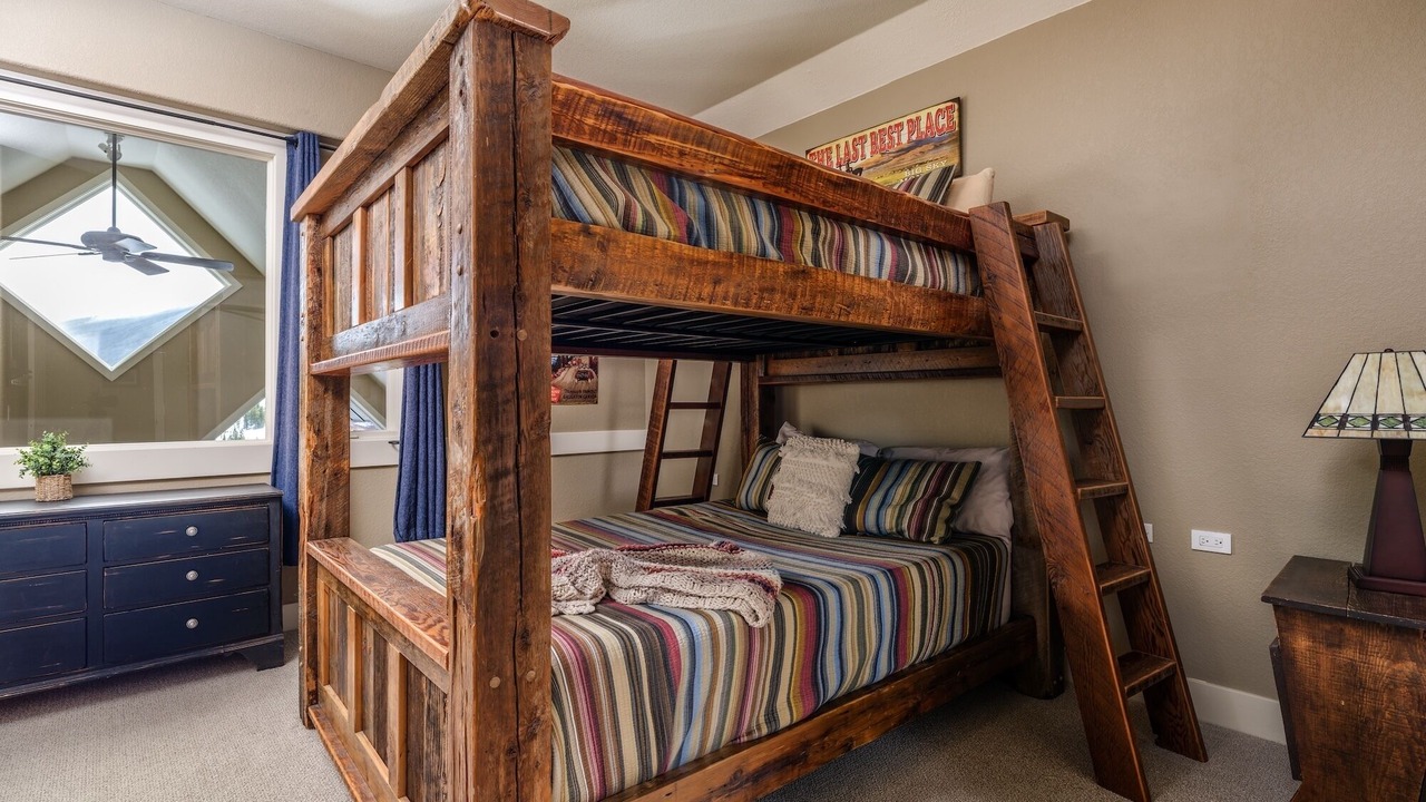 Photo of Bedroom in Saddle Ridge