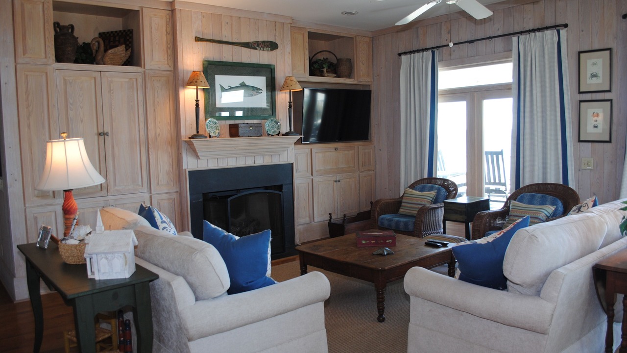 Photo of Livingroom in Litchfield by the Sea
