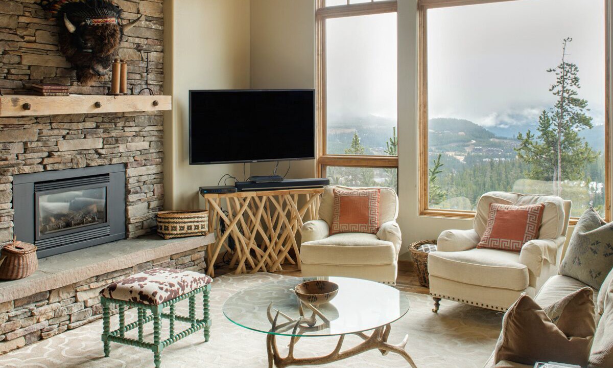 Photo of Livingroom in Big Sky