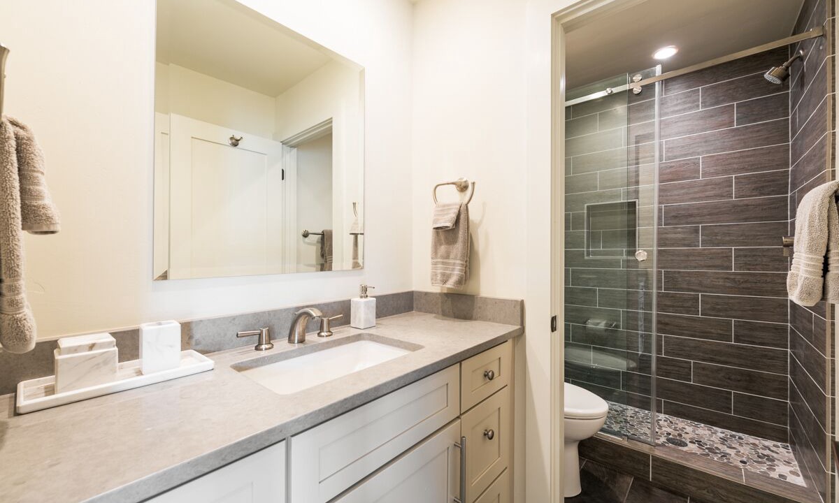 Photo of Bathroom in Elkhorn Village
