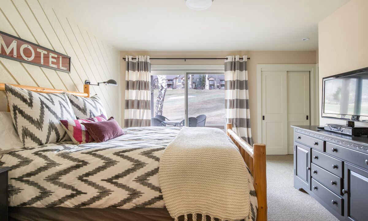 Photo of Bedroom in Elkhorn Village