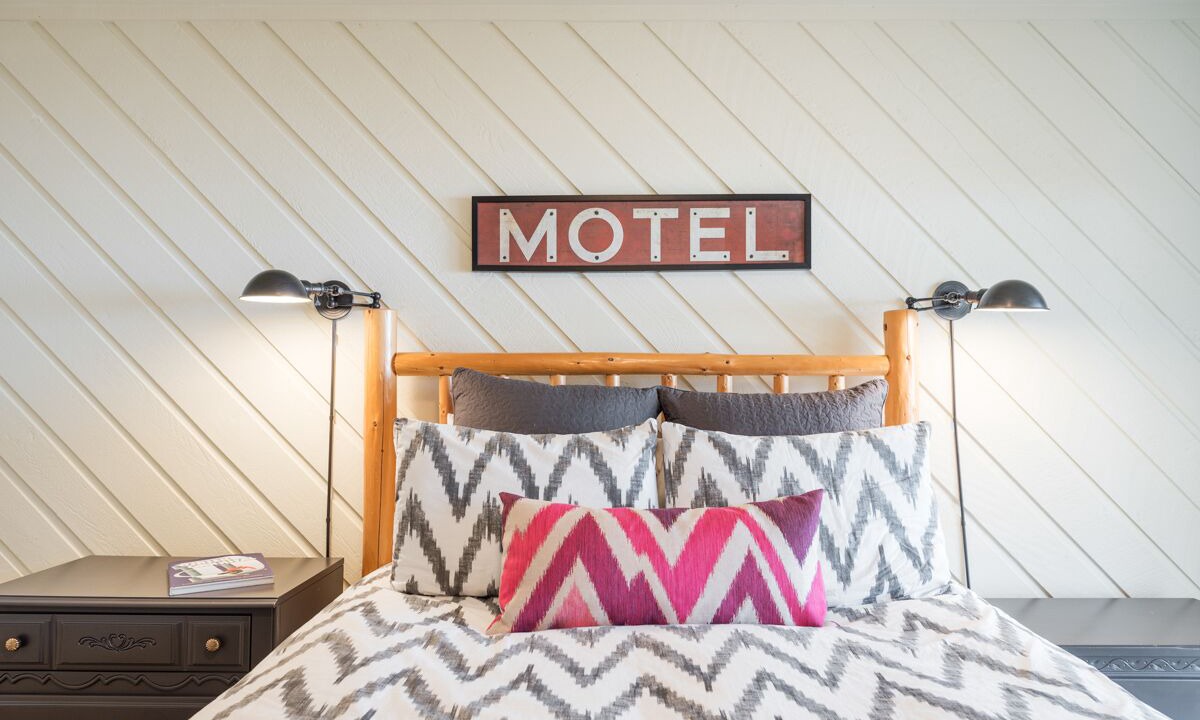 Photo of Bedroom in Elkhorn Village