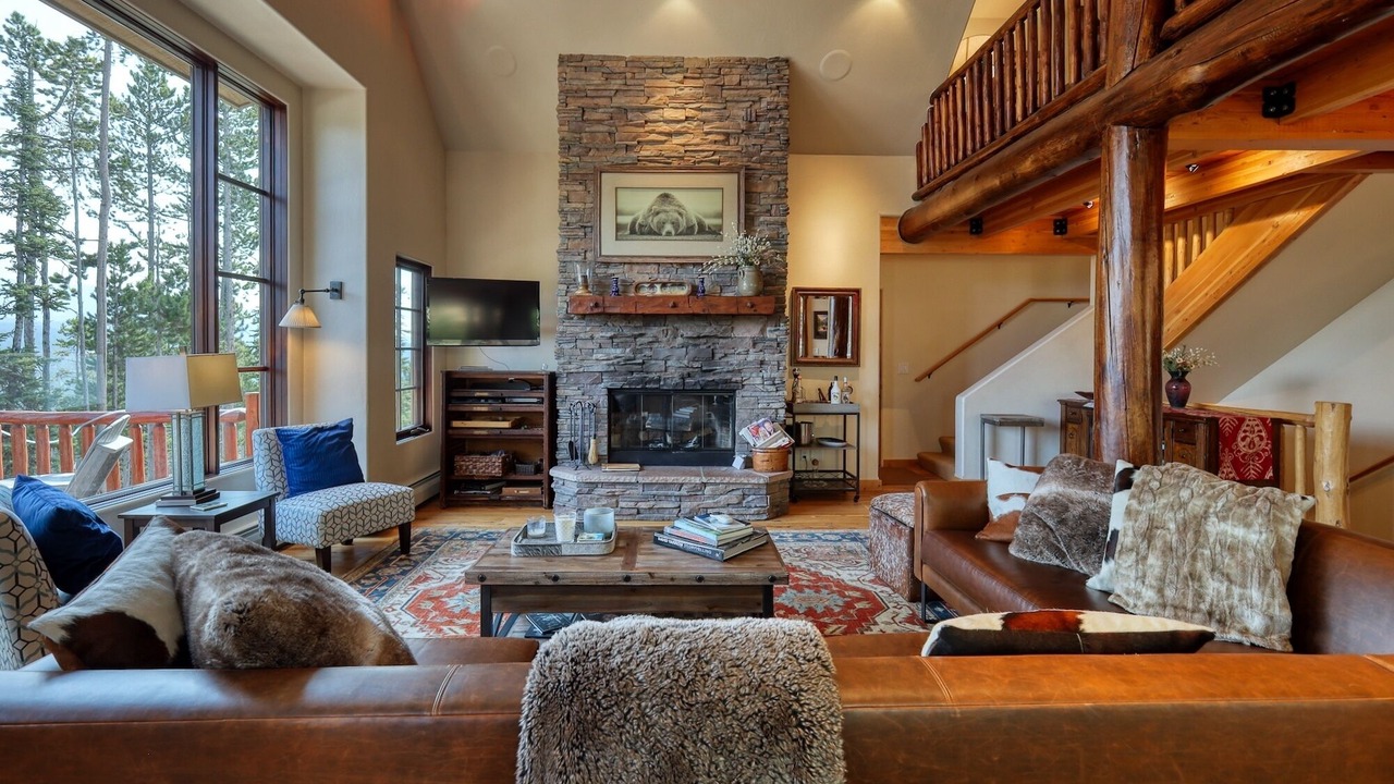 Photo of Livingroom in Big Sky