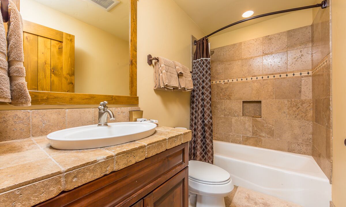 Photo of Bathroom in Spanish Peaks