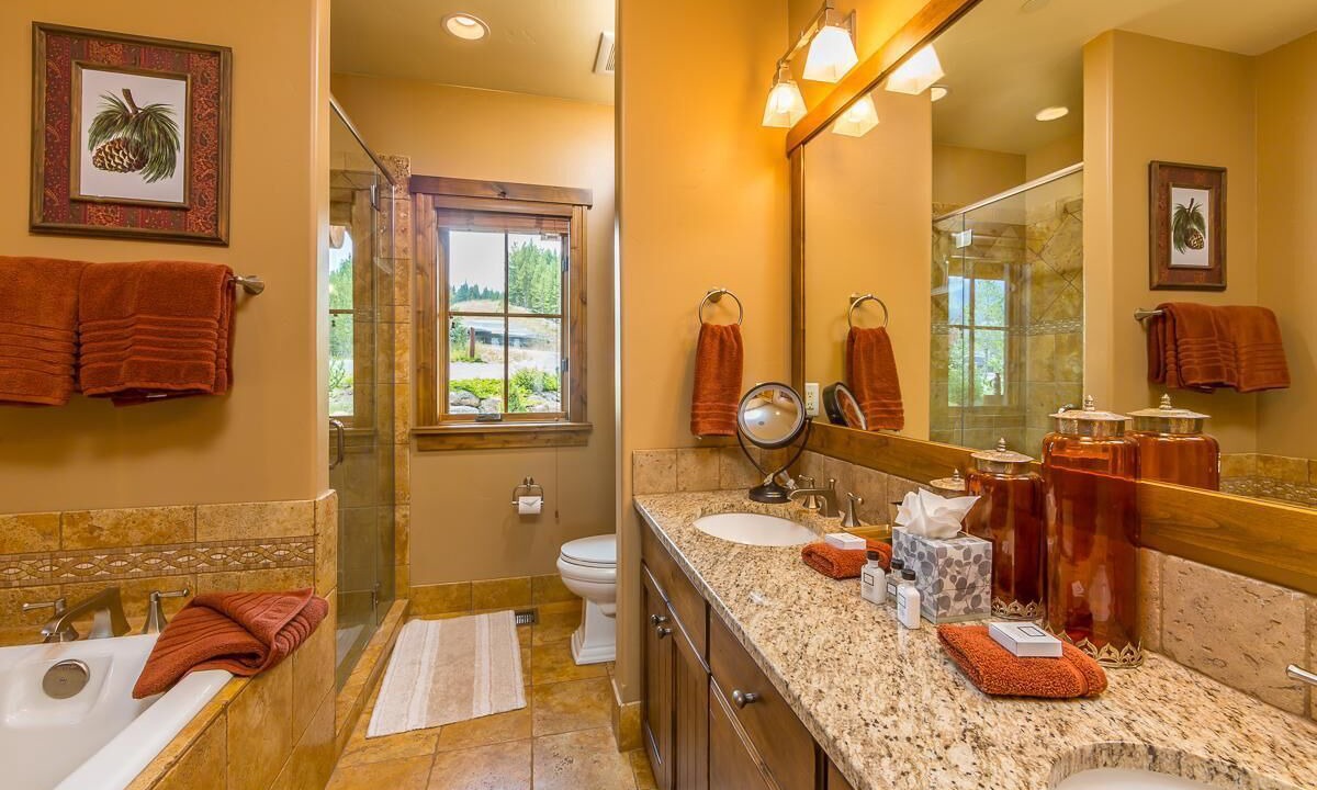 Photo of Bathroom in Spanish Peaks