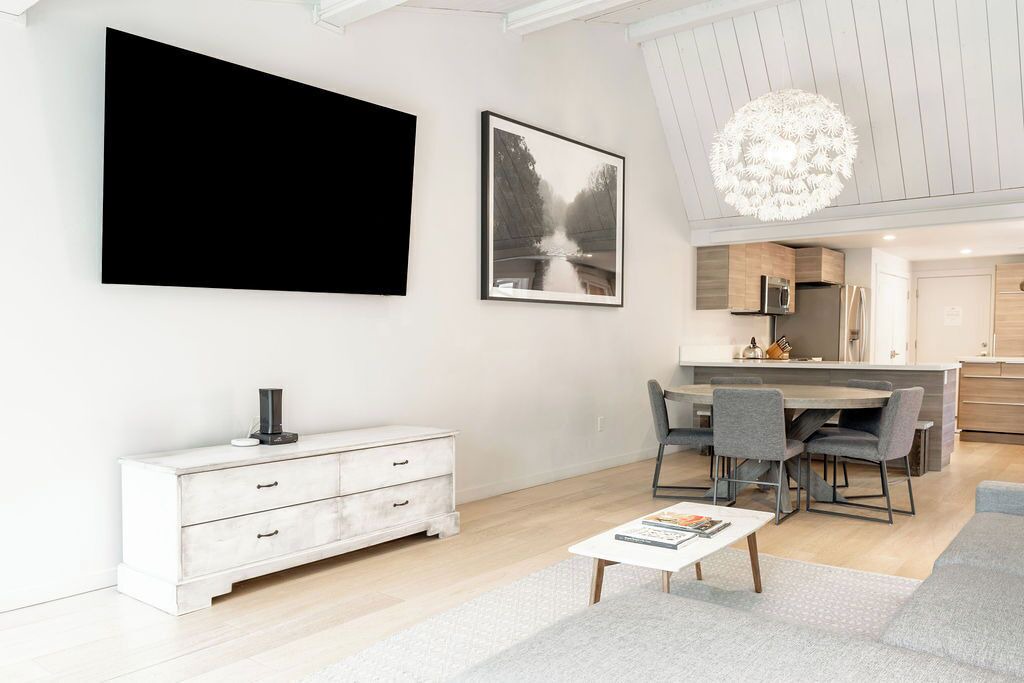 Photo of Livingroom in Teton Village