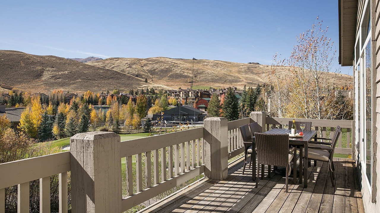 Photo of Outdoor in Elkhorn Village
