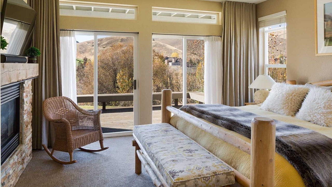 Photo of Bedroom in Elkhorn Village