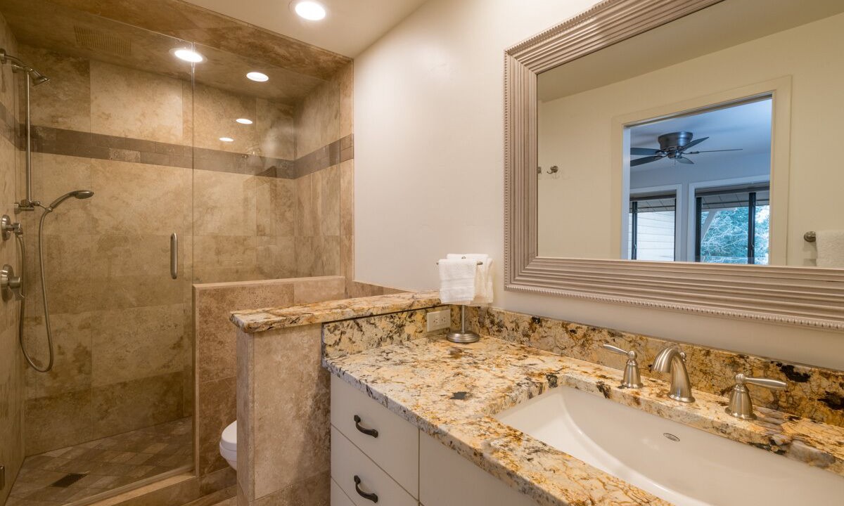 Photo of Bathroom in Elkhorn Village