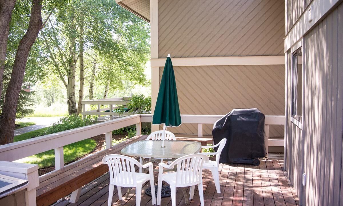 Photo of Outdoor in Elkhorn Village