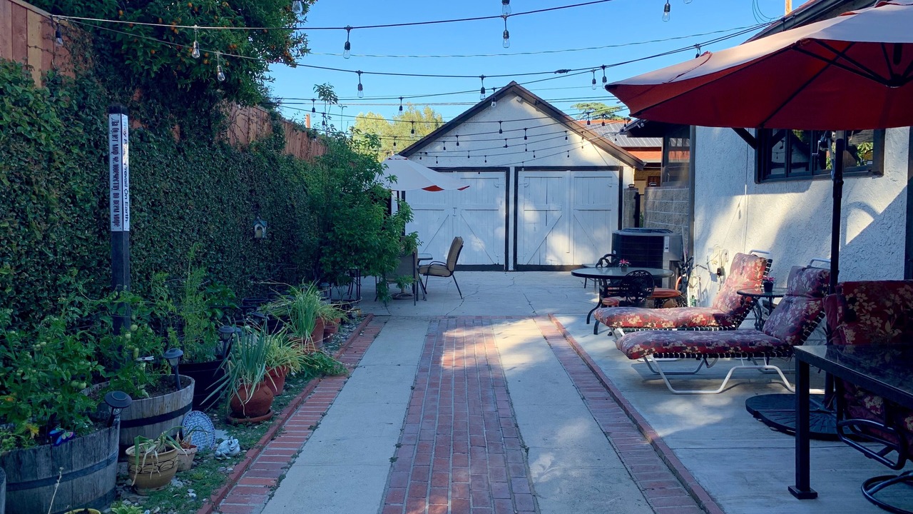 Photo of Others in Burbank