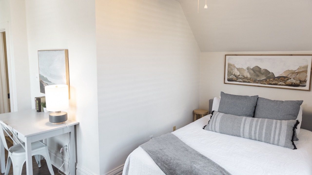 Photo of Bedroom in Ames