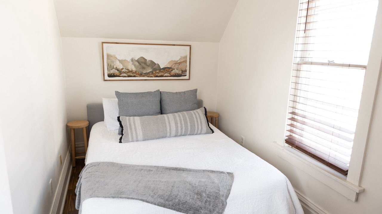 Photo of Bedroom in Ames