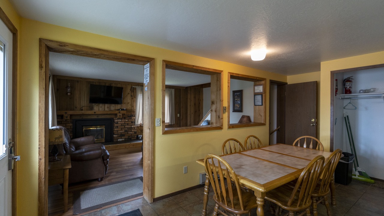 Photo of Bedroom in West Yellowstone
