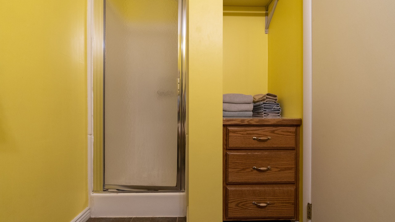Photo of Bathroom in West Yellowstone