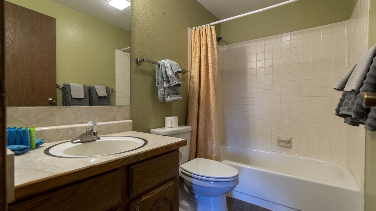 Photo of Bathroom in West Yellowstone
