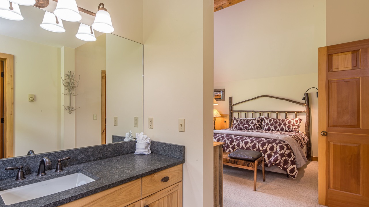 Photo of Bathroom in Powder Ridge
