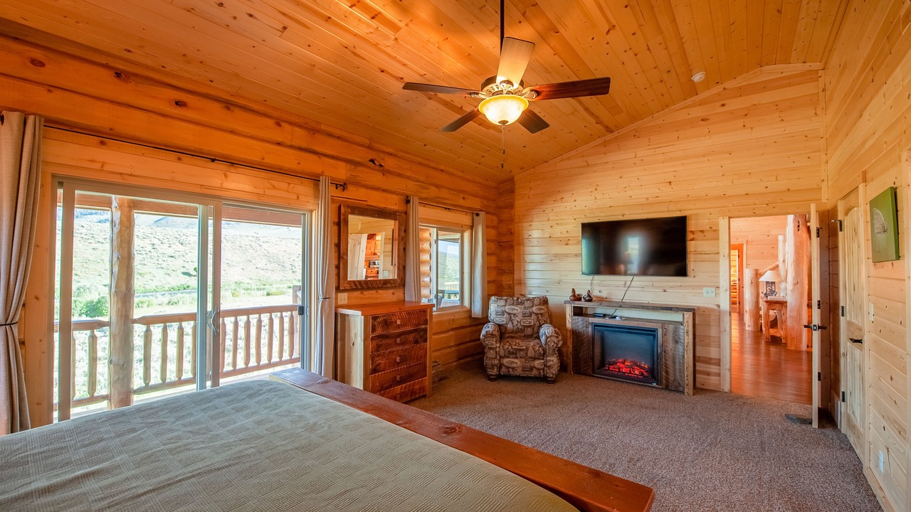 Photo of Livingroom in West Yellowstone