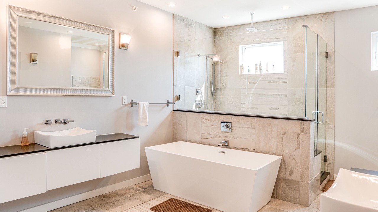 Photo of Bathroom in Point Breeze