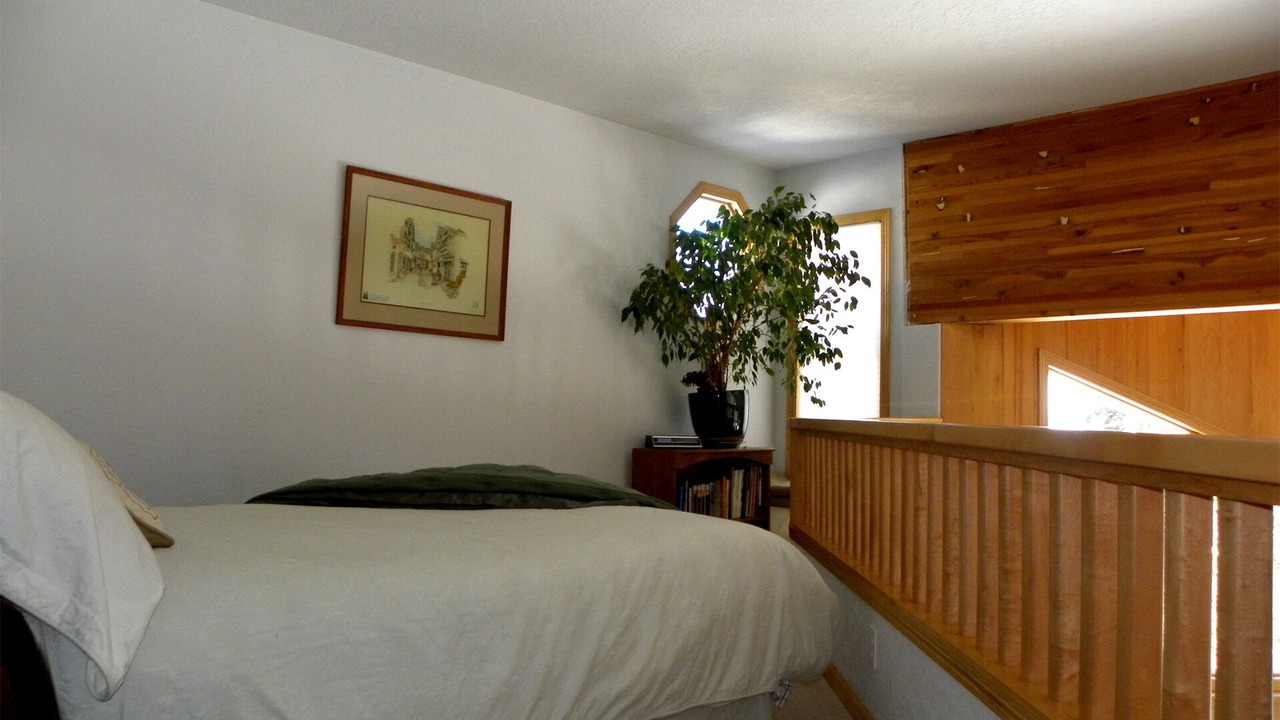 Photo of Bedroom in Sandpoint