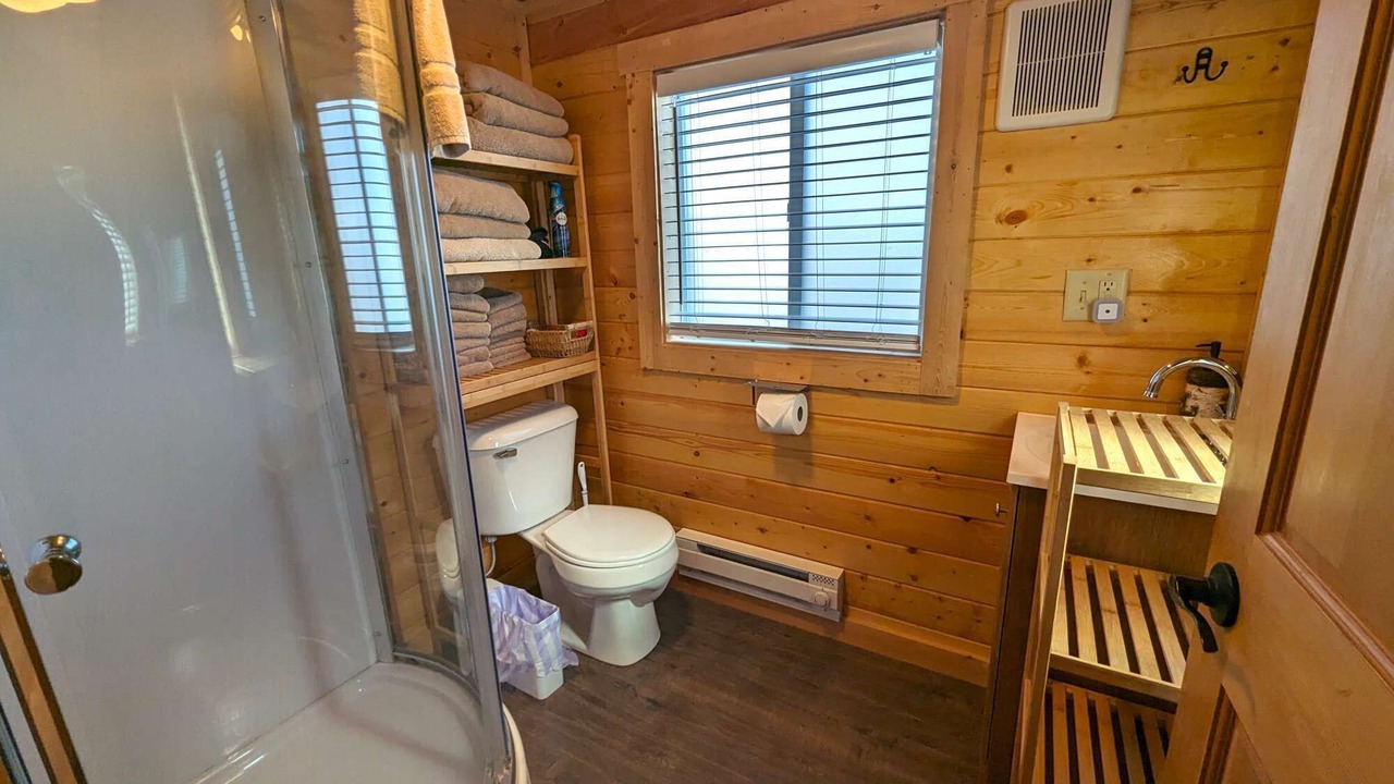 Photo of Bathroom in Gardiner
