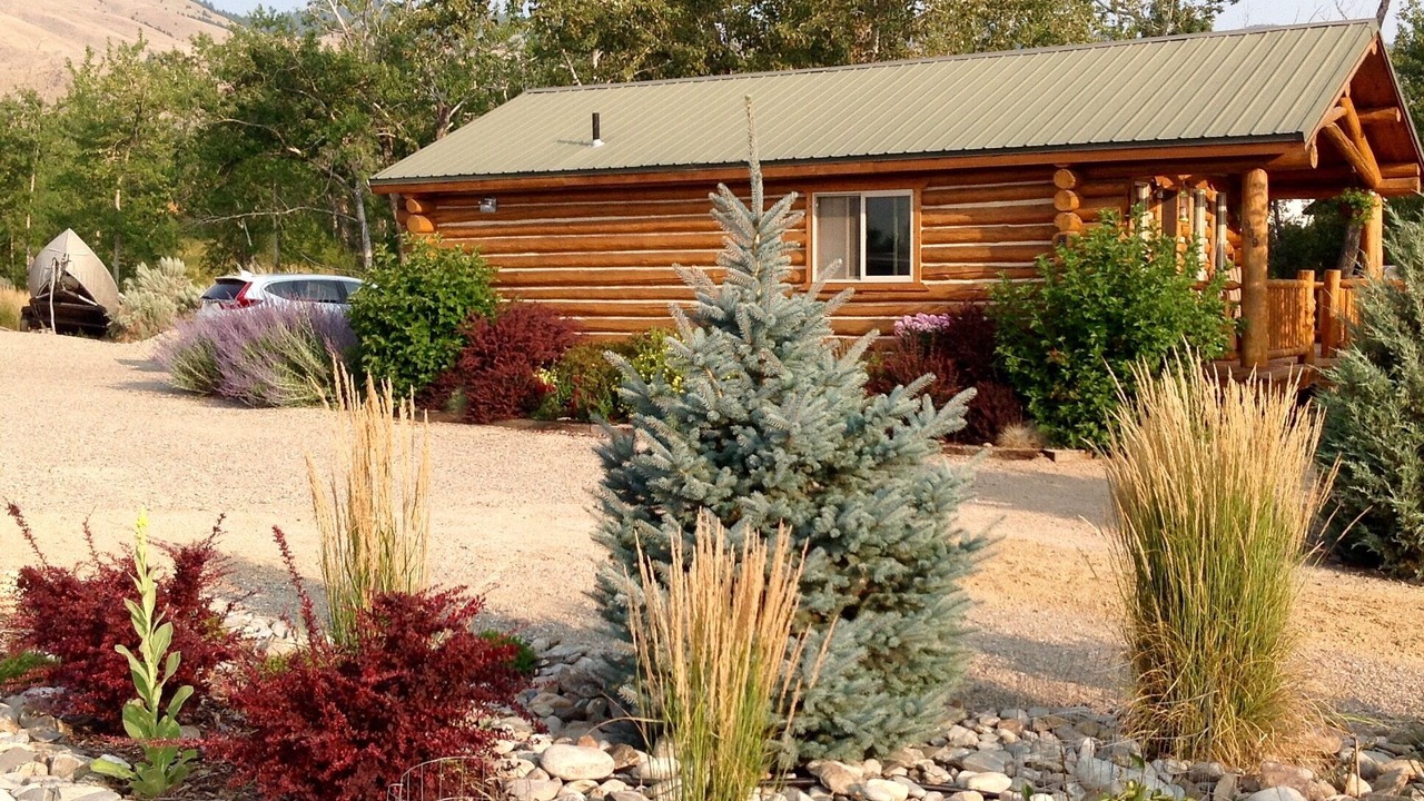 Photo of Outdoor in Salmon