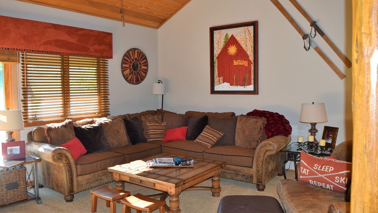Photo of Bedroom in Elkhorn Village