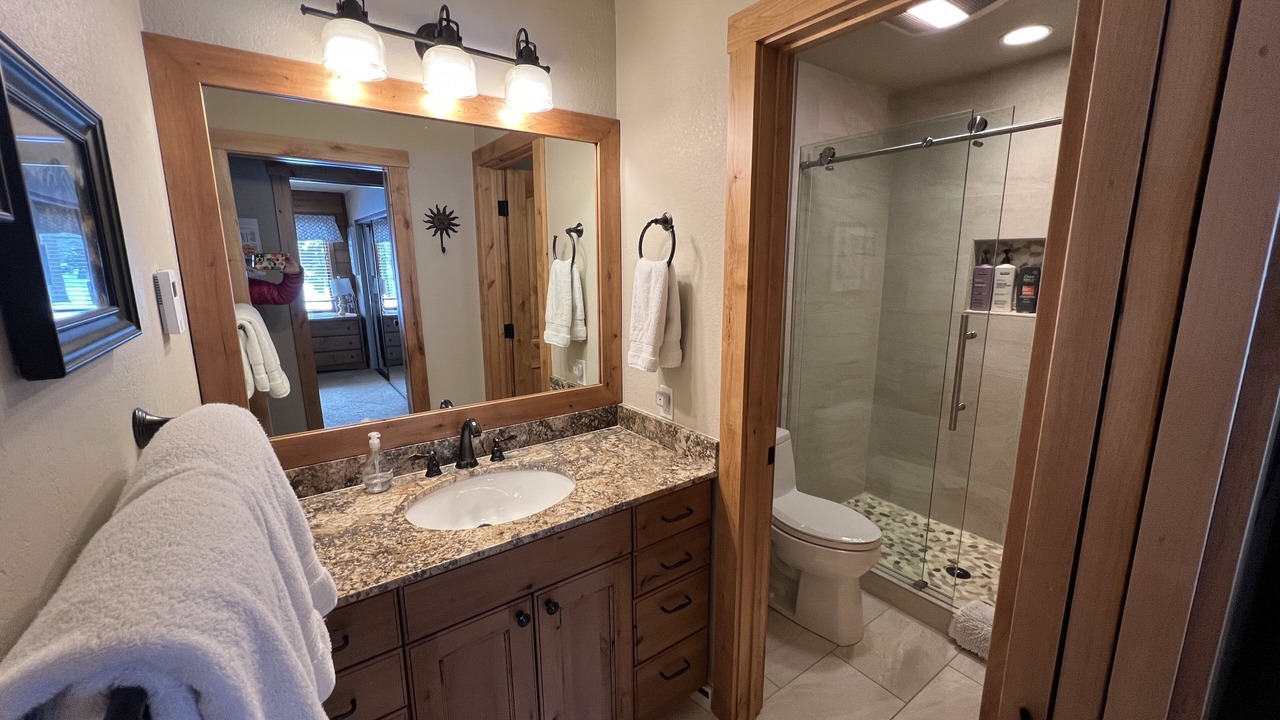 Photo of Bathroom in Elkhorn Village