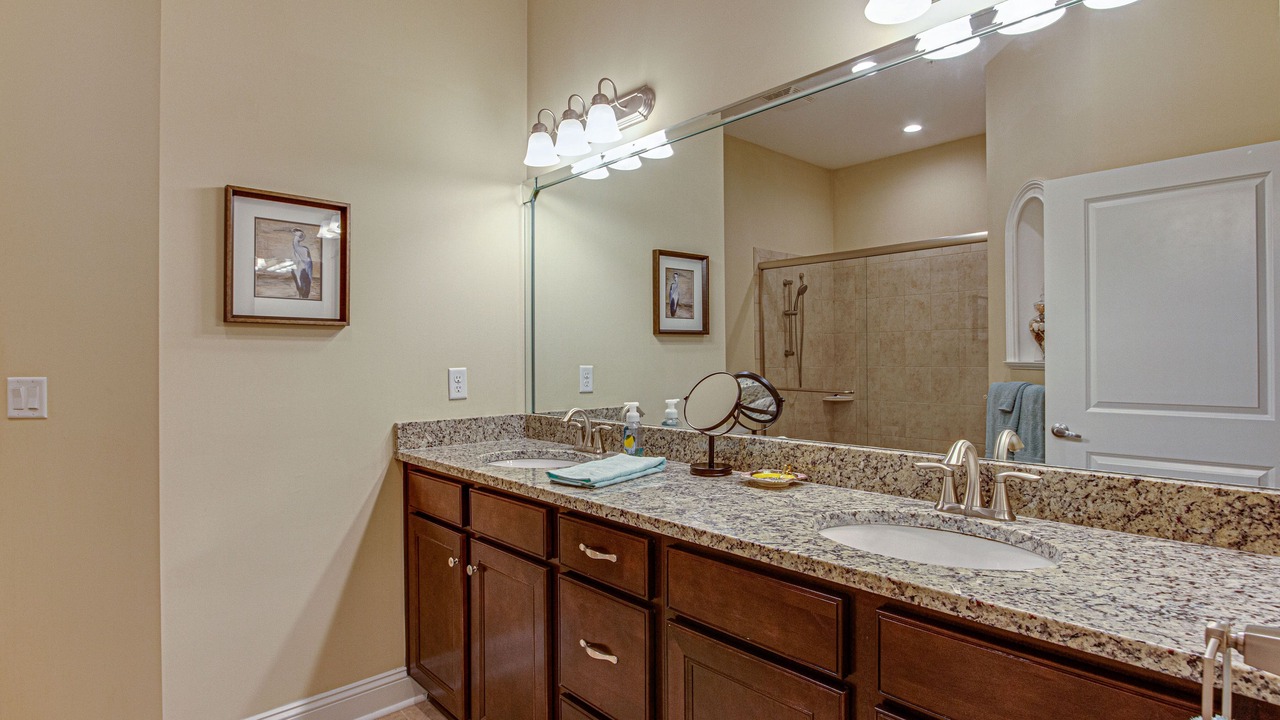 Photo of Bathroom in Amelia City