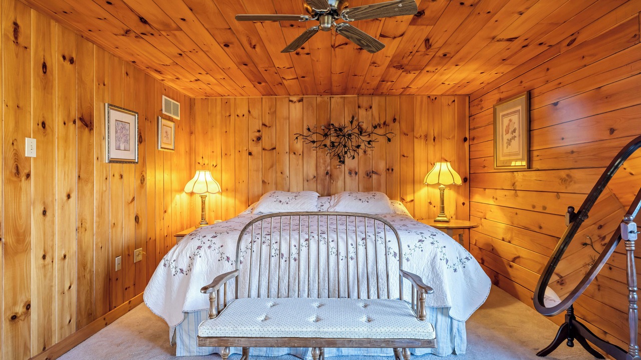 Photo of Bedroom in Aquashicola