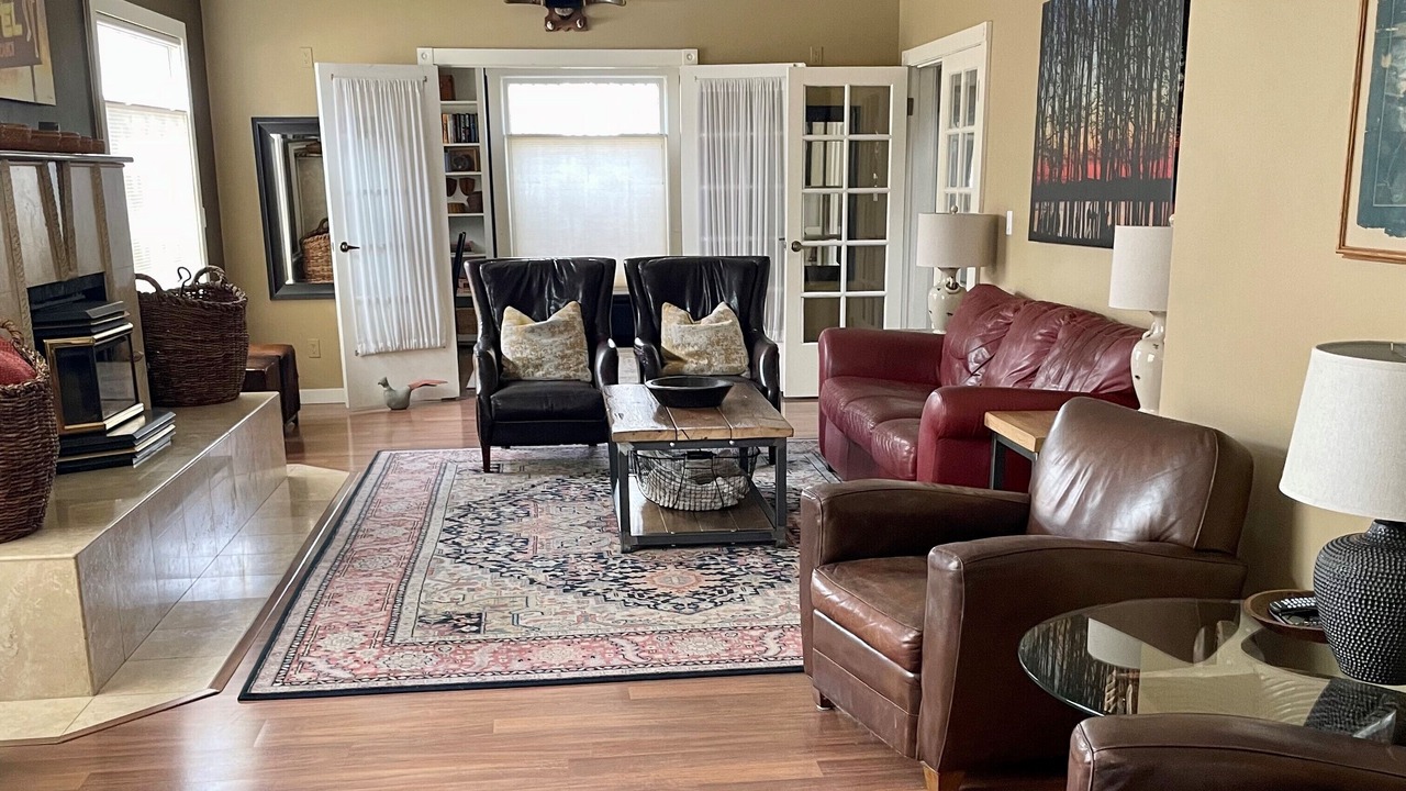 Photo of Bedroom in Garden District