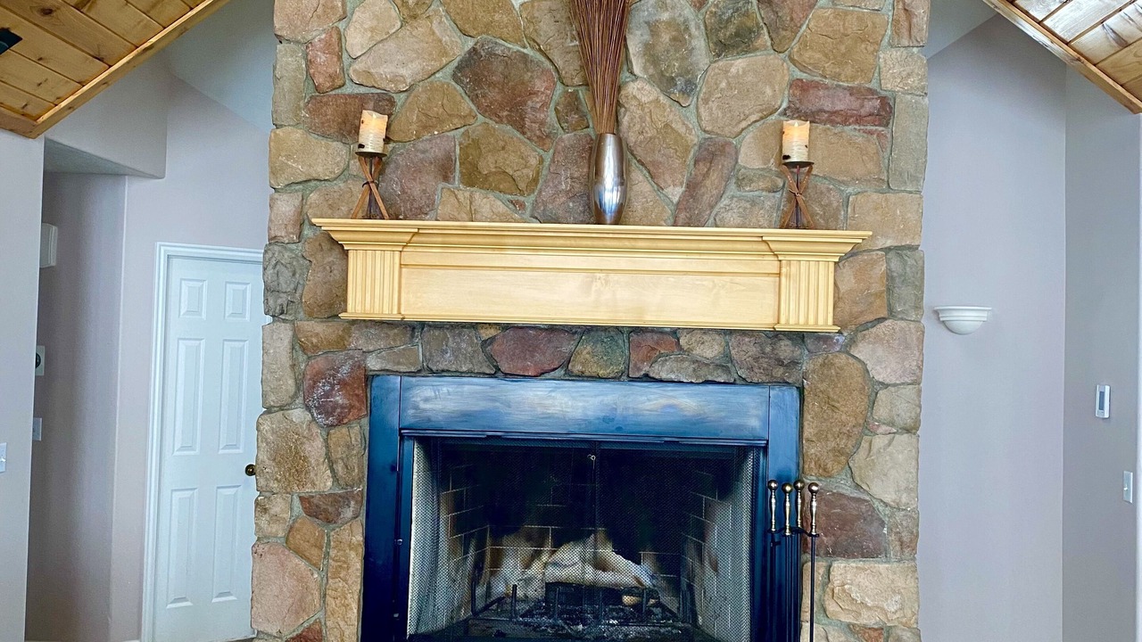Photo of Livingroom in Huntsville