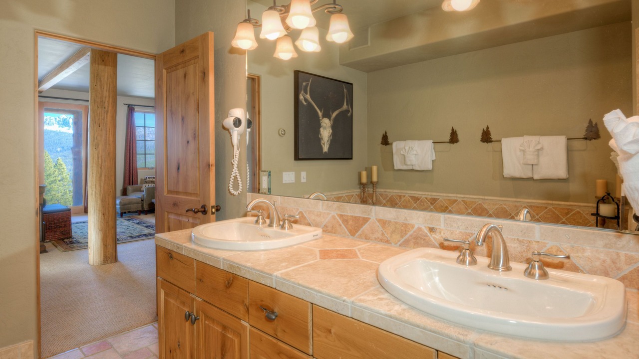Photo of Bathroom in Big Sky