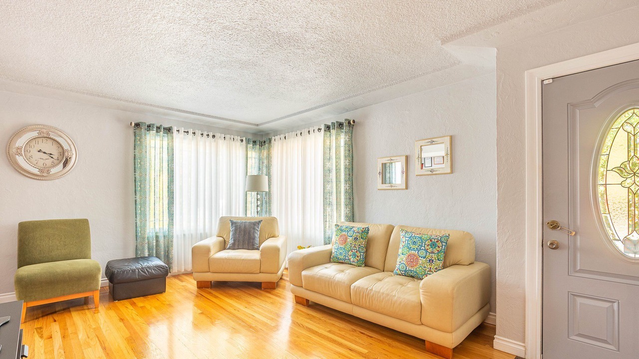 Photo of Livingroom in Alberta Arts District