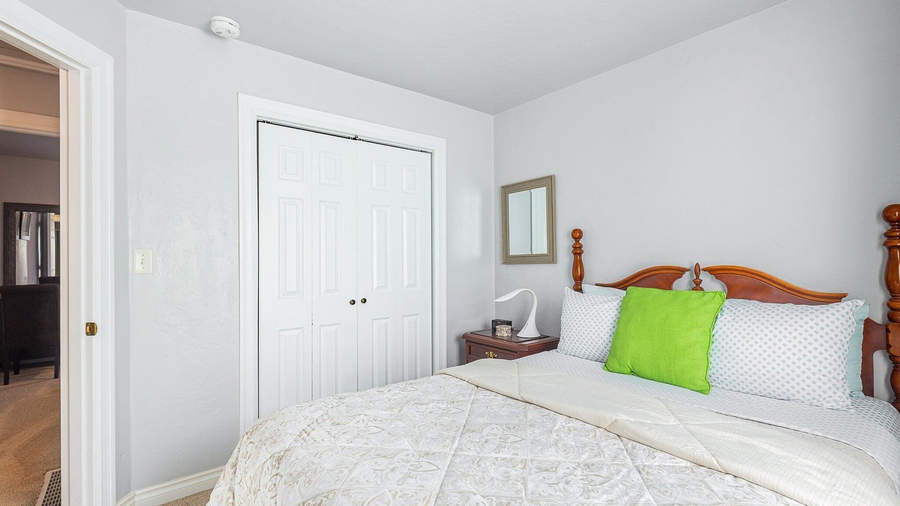 Photo of Bedroom in Alberta Arts District