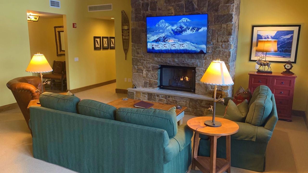 Photo of Livingroom in Teton Village