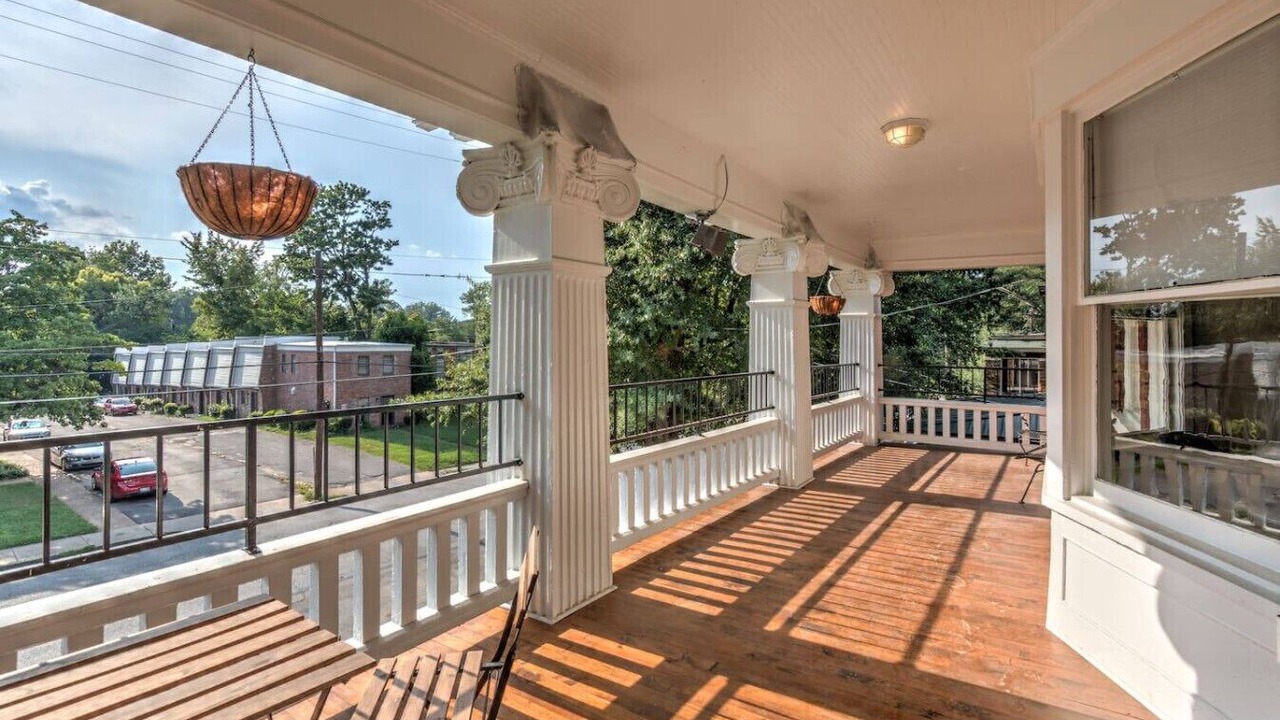 Photo of Patio Balcony in Central Midtown