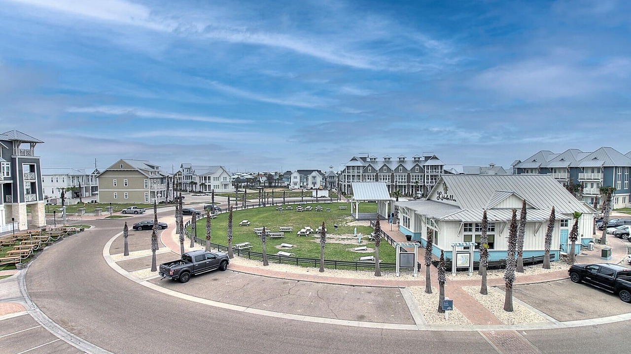 Photo of Patio Balcony in Cinnamon Shore
