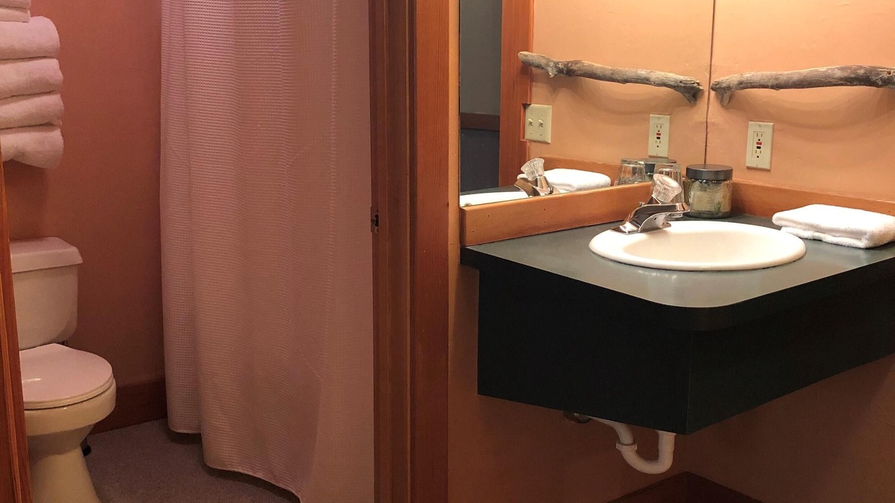 Photo of Bathroom in Dell